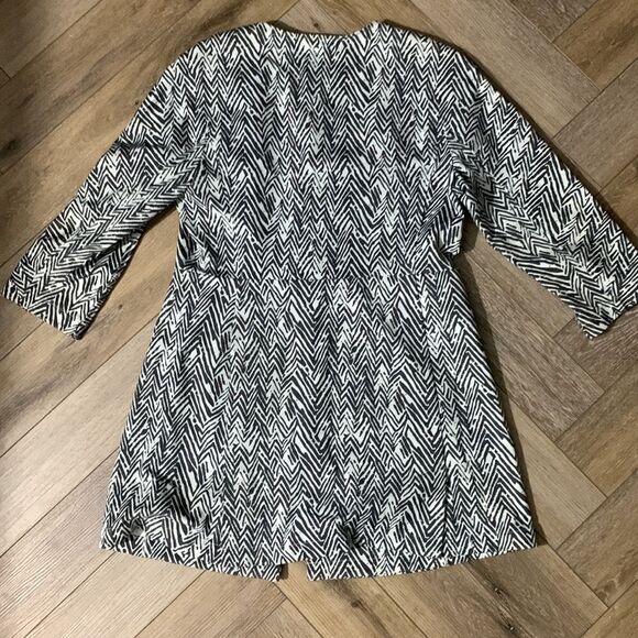 Cabi Lightweight Jacket - Picture 9 of 9